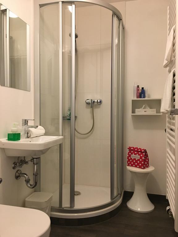 Hotel Bergbauer Mit Late-Self-Check-In Neuburg an Der Donau Esterno foto