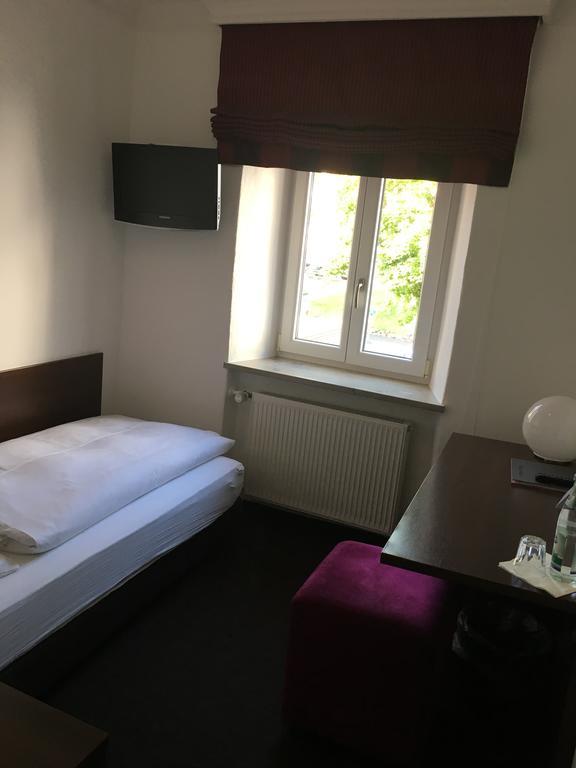 Hotel Bergbauer Mit Late-Self-Check-In Neuburg an Der Donau Esterno foto